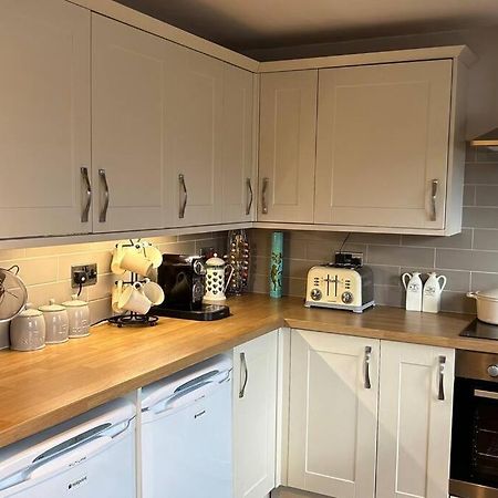 Cosy 2 Bed, Home From Home Haddenham  Εξωτερικό φωτογραφία