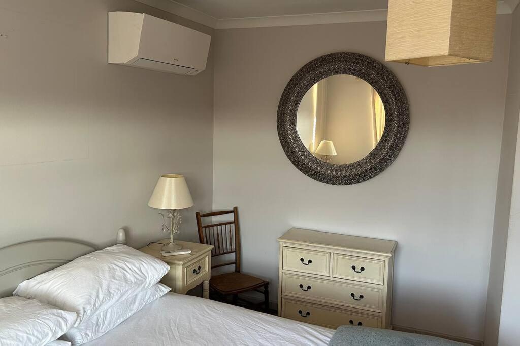 Cosy 2 Bed, Home From Home Haddenham  Εξωτερικό φωτογραφία
